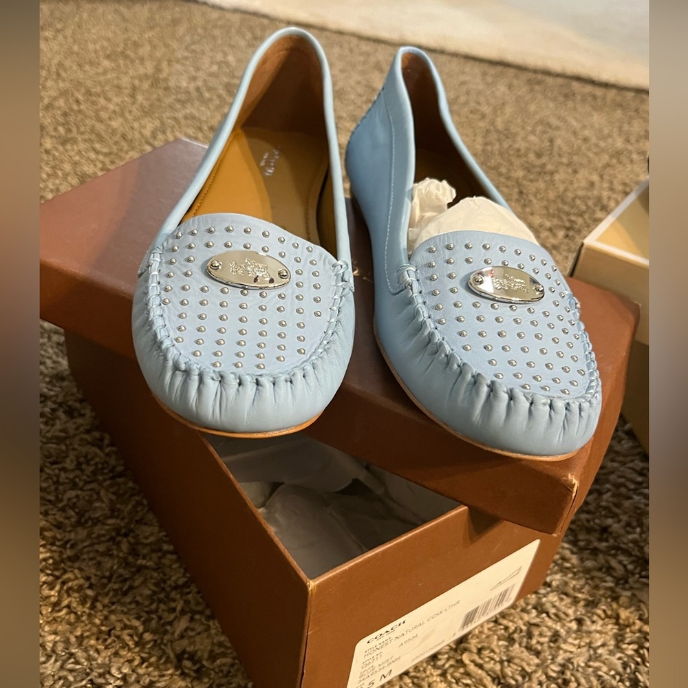 Coach flats